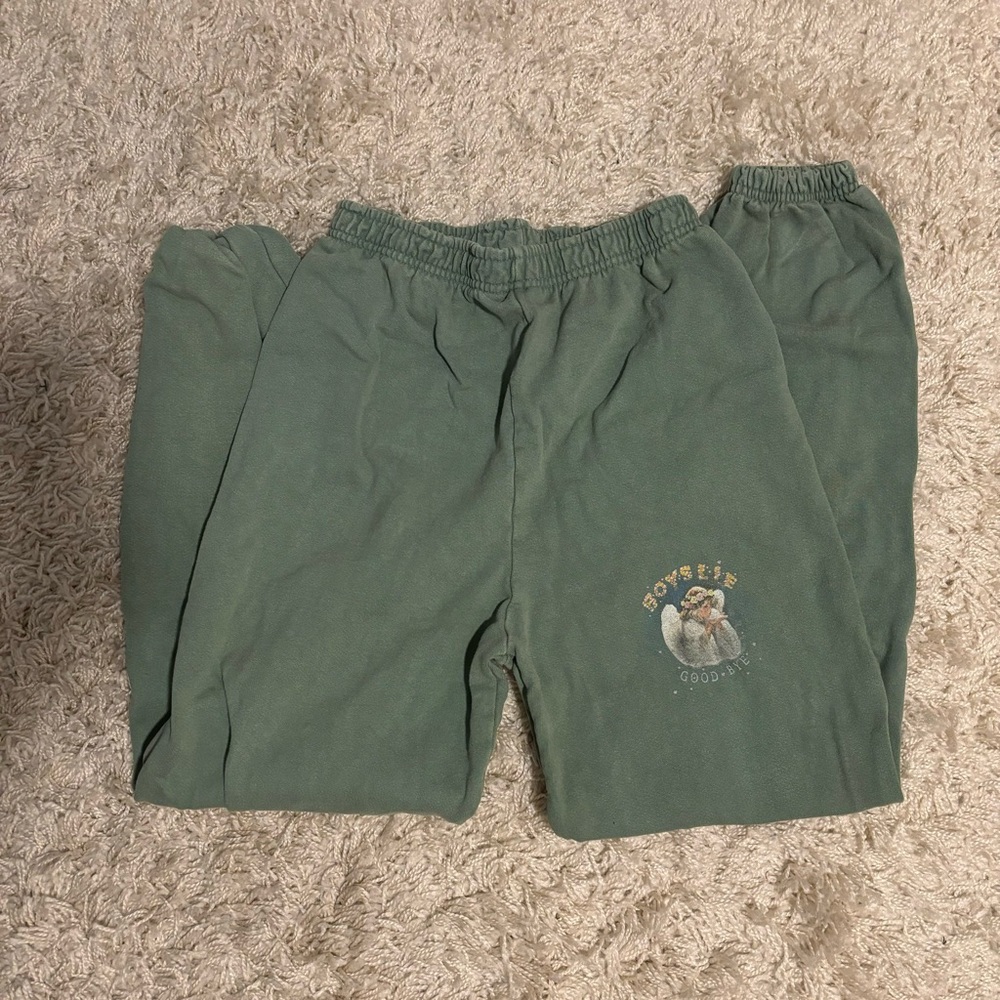 Boys Lie sweats